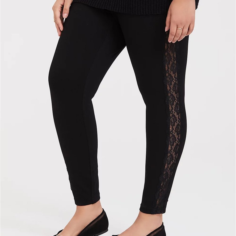 NWT Torrid Black Inset Lace Ponte Luxe Leggings SZ 2